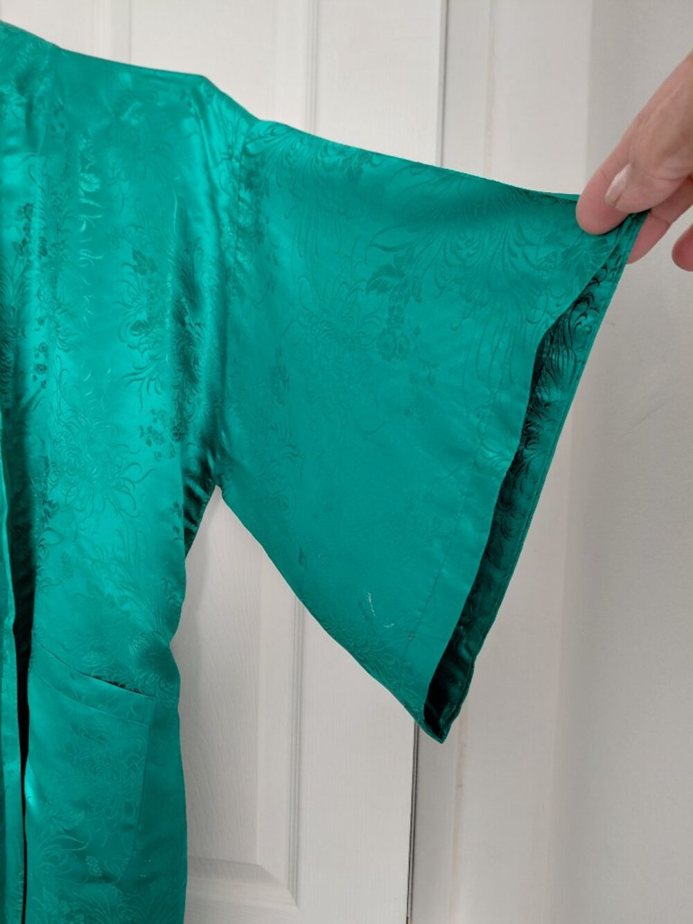 ESME Emerald Green Silk Robe - Picture 6 of 6